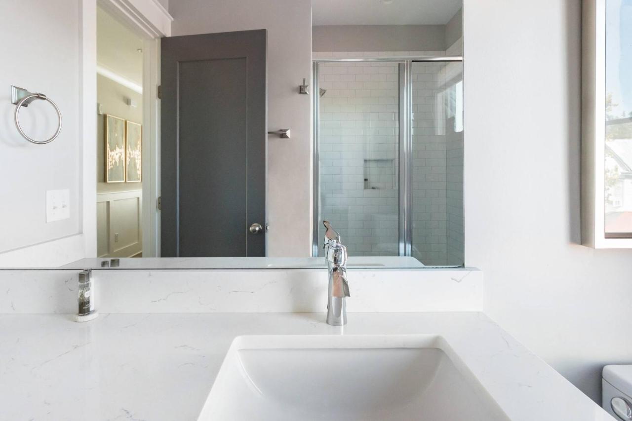 The Azalea Suite At 124 Spring Charleston Bagian luar foto