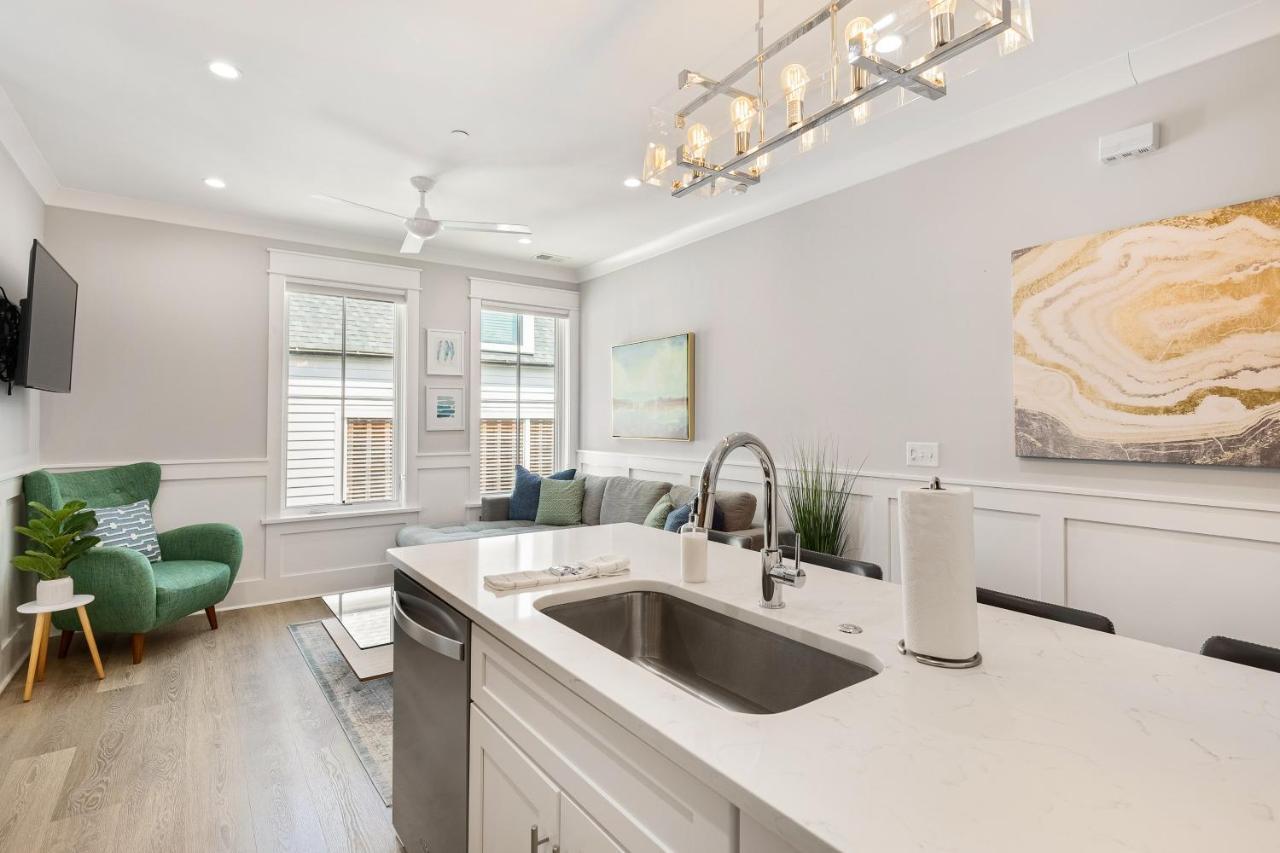 The Azalea Suite At 124 Spring Charleston Bagian luar foto